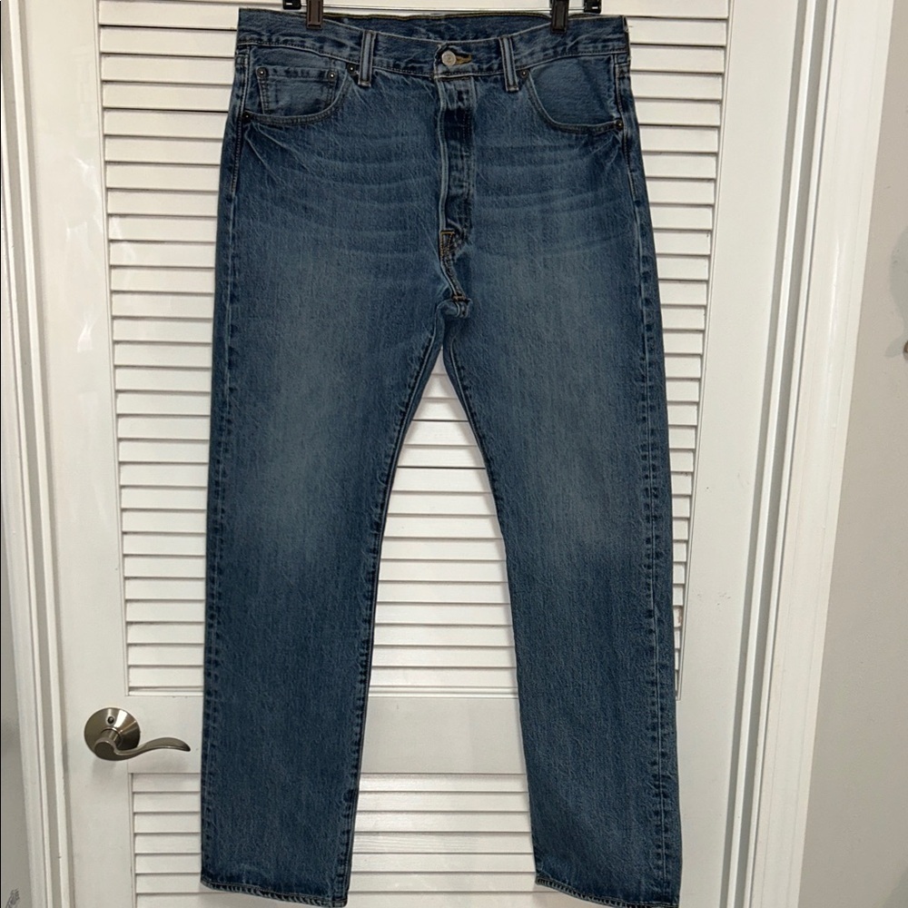 Levi’s 501 Classic Blue Men's Jeans Button Fly